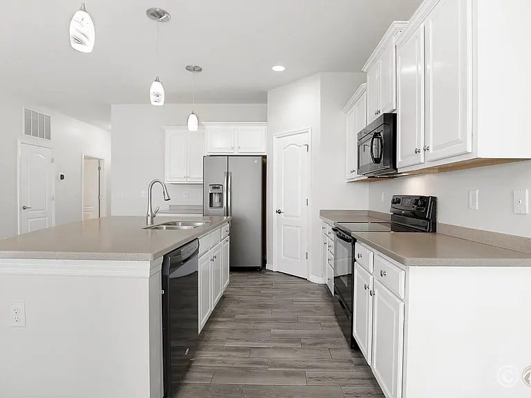 8614 Turnstone Shore Ln — Photo 11