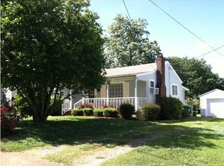 207 E 1st St, Tuscumbia, AL 35674