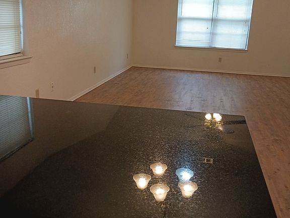 5th image of 1405 Chapelwood Dr