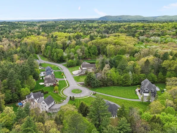3 Trout Lily Ln, Granby, MA 01033