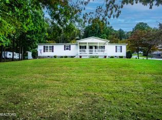 1424 Hickey Rd, Knoxville, TN 37932