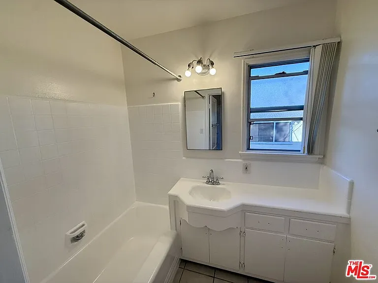 14944 Dickens St #3 — Photo 14