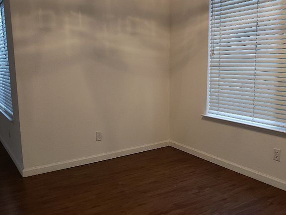 dining room_10262021