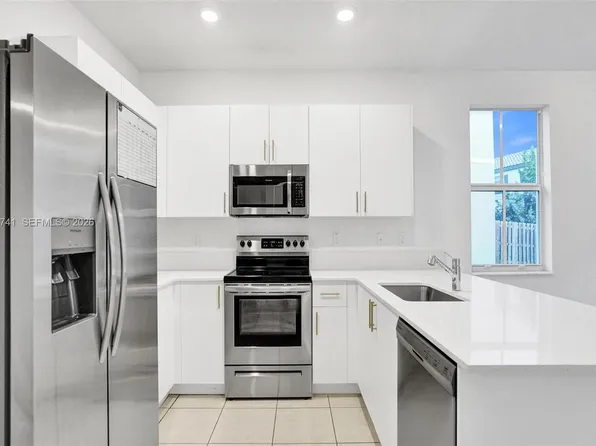 11920 NW 47th Mnr, Coral Springs, FL 33076