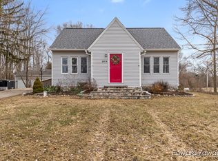 6914 Young Ave NE, Rockford, MI 49341