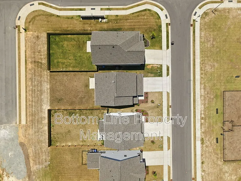 24 Blackthorn Ln — Photo 9