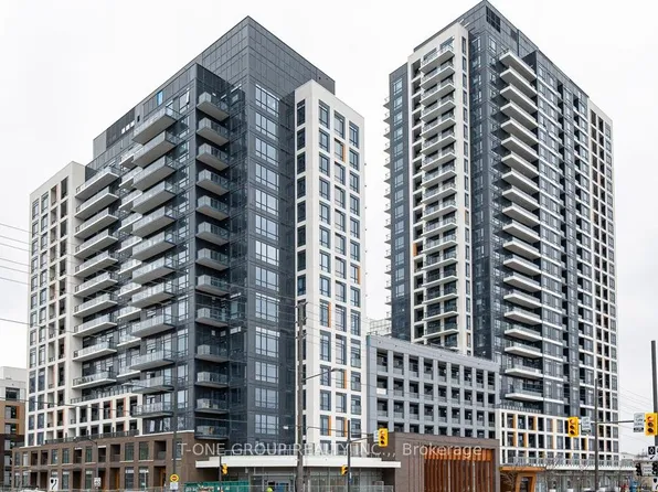 7950 Bathurst St, Vaughan, ON