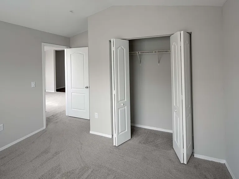 Grand Reserve At Kirkman Parke — Photo 30