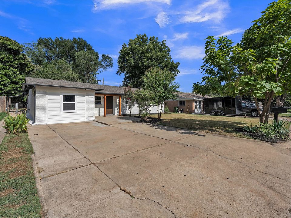1st image of 408 Simmons Dr