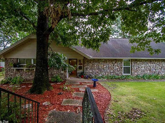 2nd image of 10703 Brazos Valley Ln