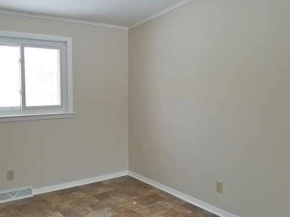 4th image of 409 Abell St
