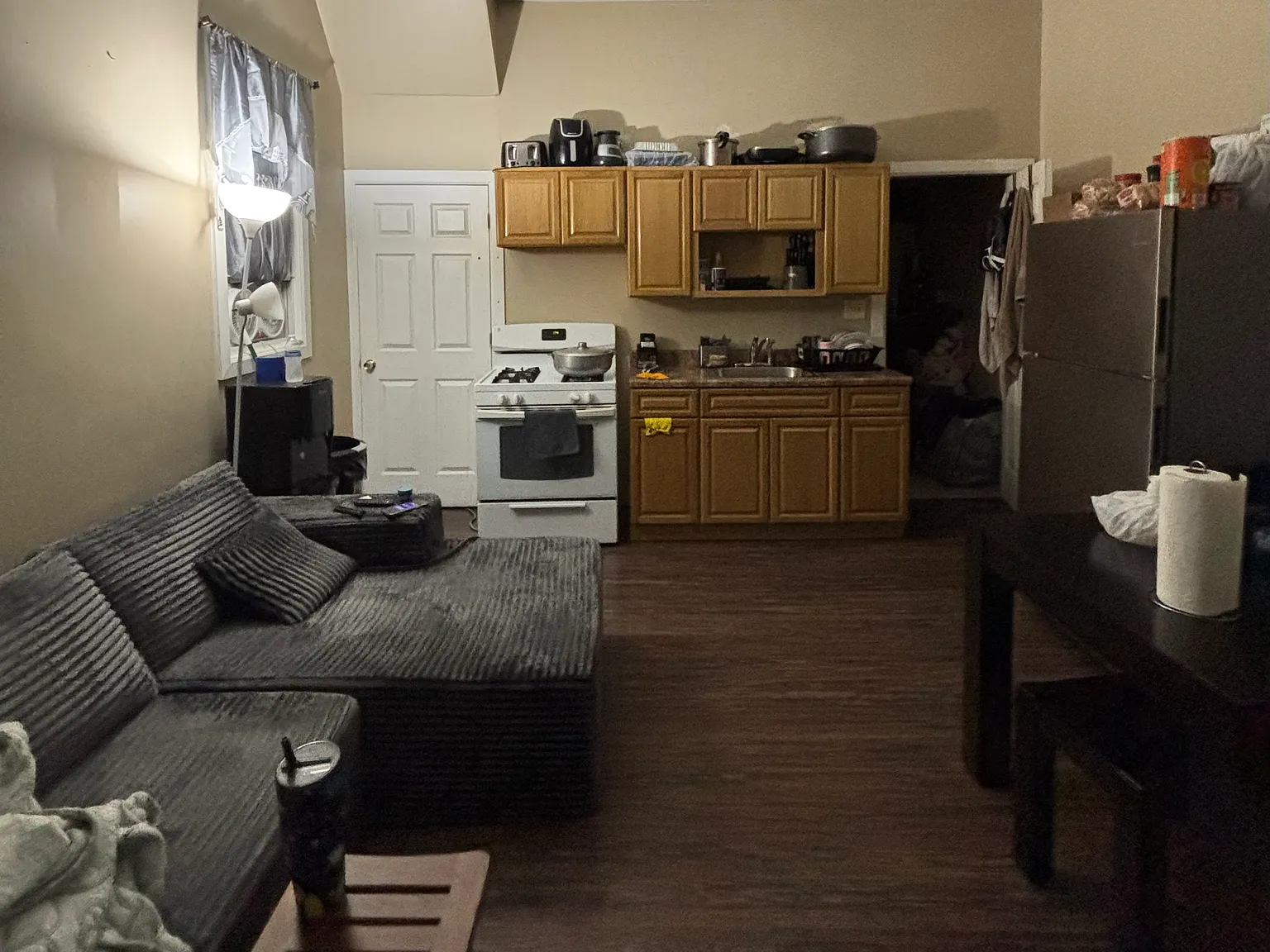 3 bed, $2,000 — Photo 3