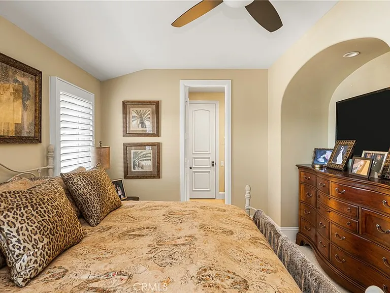 3222 Clay St — Photo 50