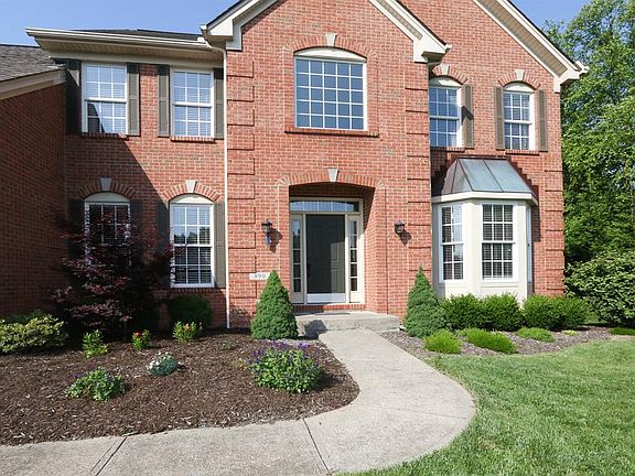 2nd image of 890 Blackpine Dr