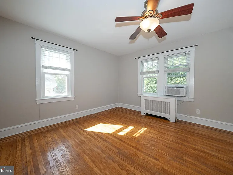 17 E Turnbull Ave — Photo 27