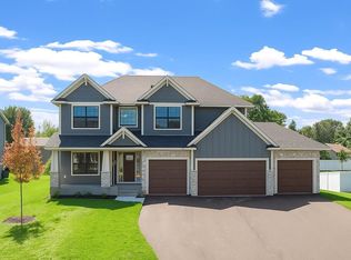 1820 Laramee Ln, Centerville, MN 55038