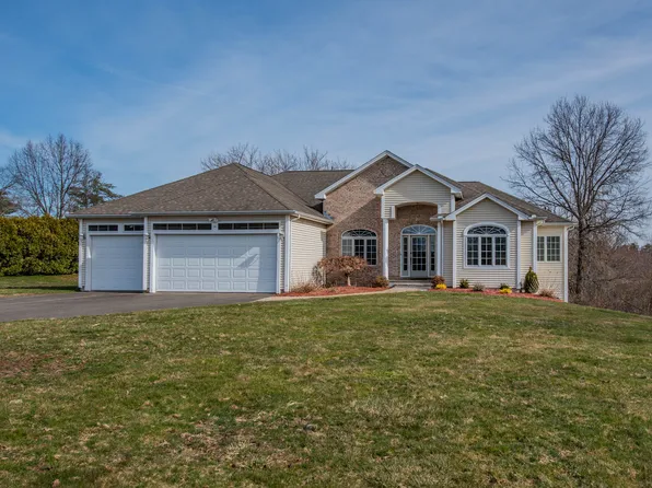 14 Breezy Knoll Drive, Bloomfield, CT 06002