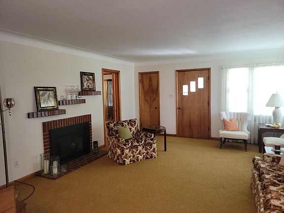 4th image of 203 N 15th St
