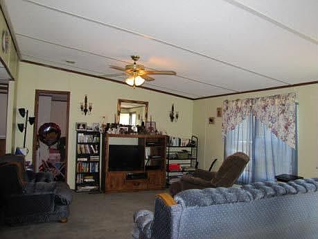 2nd image of 4165 Jennifer Ct