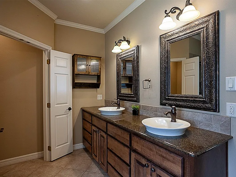 289 Broadmoor Dr — Photo 27