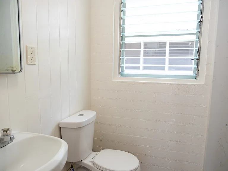 1340 Wilder Ave #1 — Photo 3