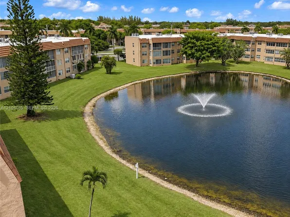 9850 Sunrise Lakes Blvd APT 108, Sunrise, FL 33322