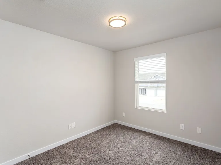 263 Damon Dr — Photo 17