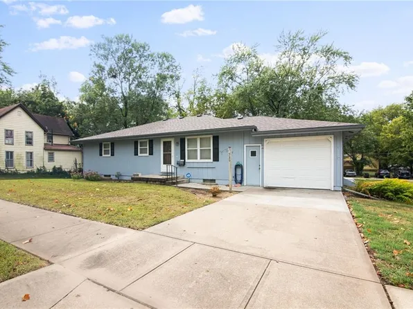 720 S Poplar St, Ottawa, KS 66067