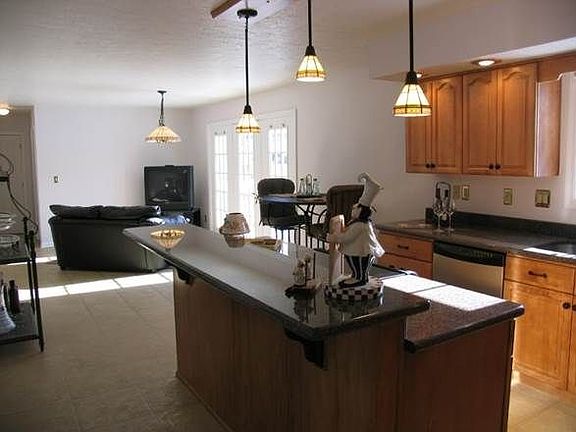 4th image of 21727 Gatehouse Ln