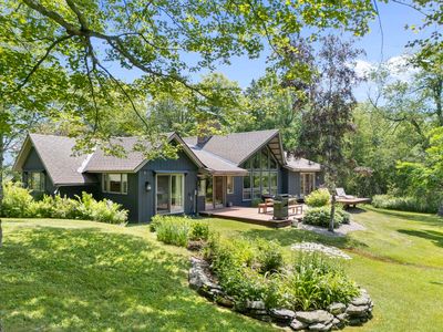 55 Crosstown Road, West Dover, VT, 05356