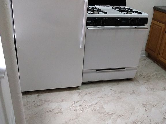 2nd image of 606 Flatbush Ave #3F