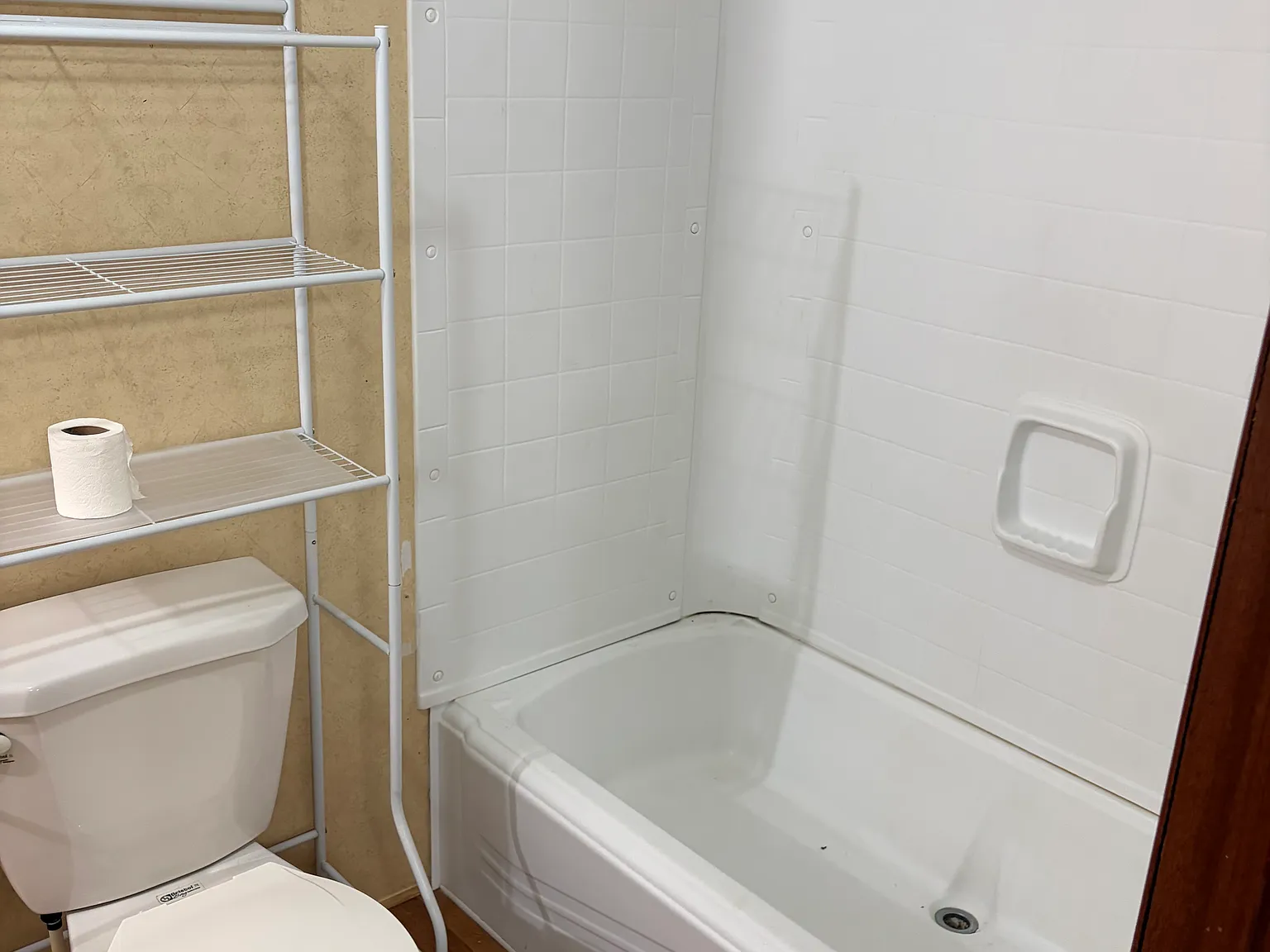 2 bed, 900 sqft, $1,150 — Photo 4