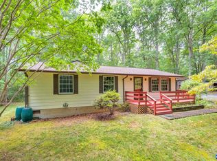 384 Walnut Shade Rd, Louisa, VA 23093