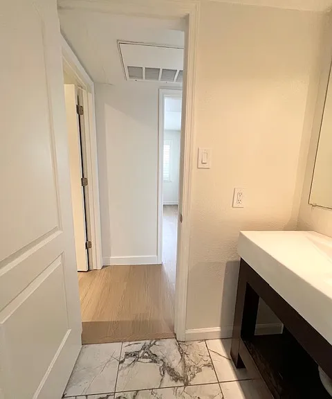 4410 N Longview Ave #220 — Photo 22