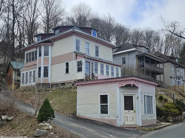 10 Miner St, North Adams, MA 01247