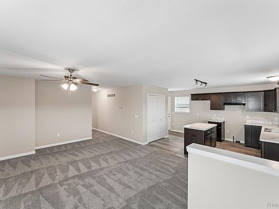 4th image of 22728 Mac Arthur Blvd