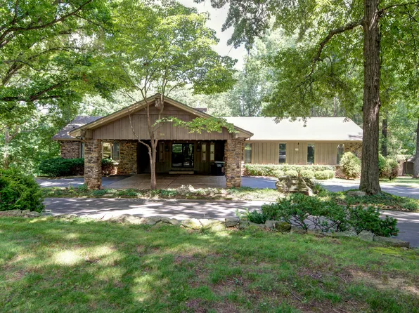 754 S Pearson Drive, Springfield, MO 65809