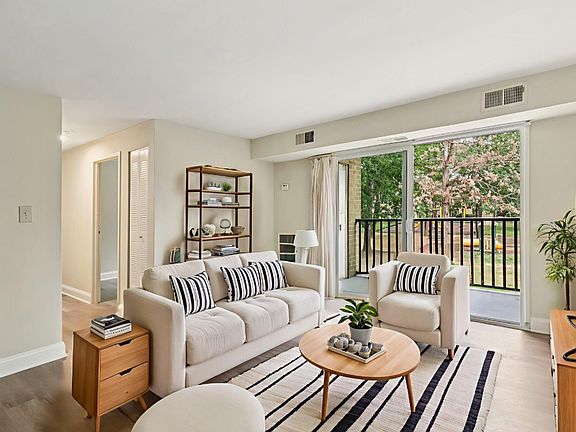 4th image of 4511 Colony Ct #4502-1412