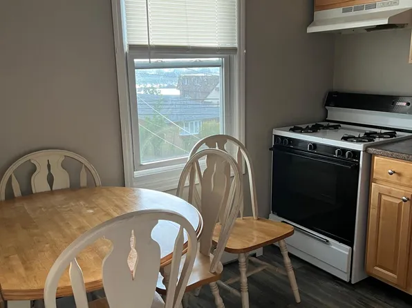 (undisclosed Address), East Rutherford, NJ 07073