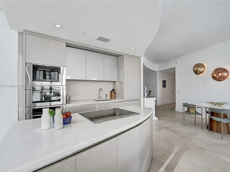 18975 SE Collins Ave #3504 — Photo 12