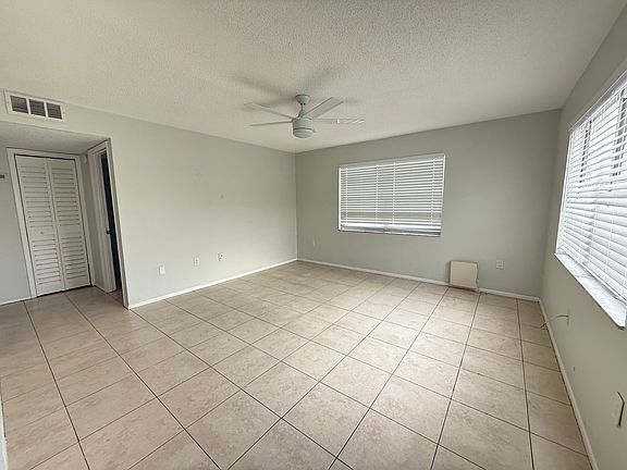 4th image of 4540 19th St W #B