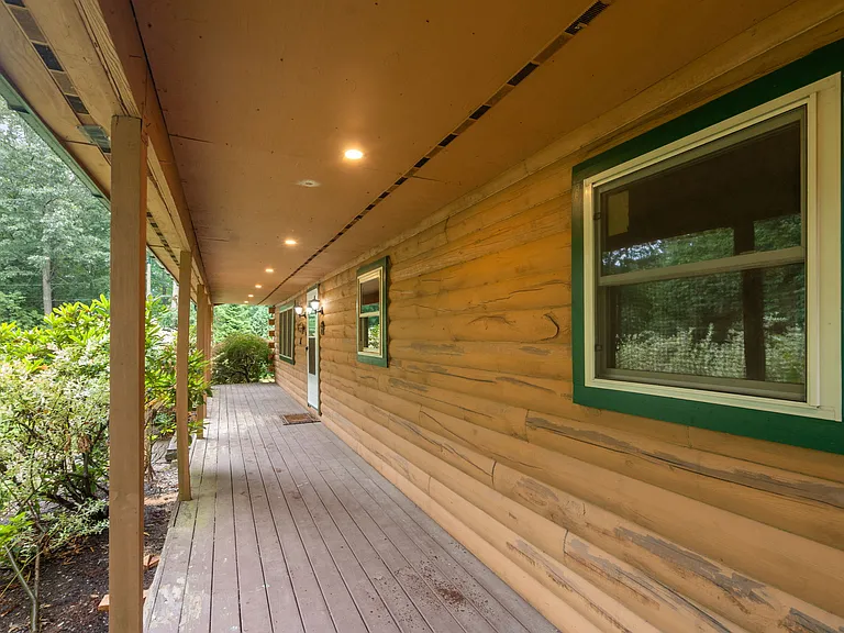 56 Parmenter Ln — Photo 43
