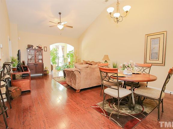 3rd image of 904 Lake Michael Way