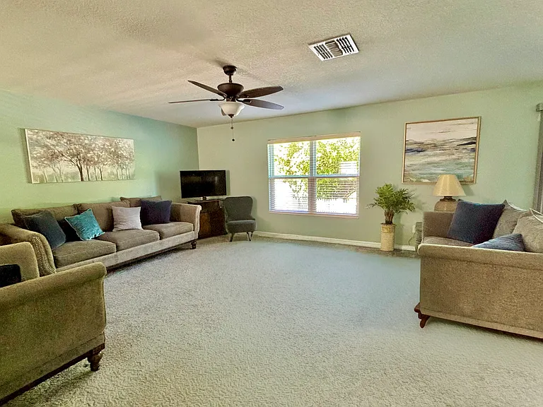 11521 Southern Creek Dr — Photo 3