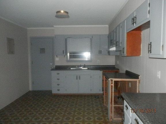 3rd image of 1109 Normandy Ln