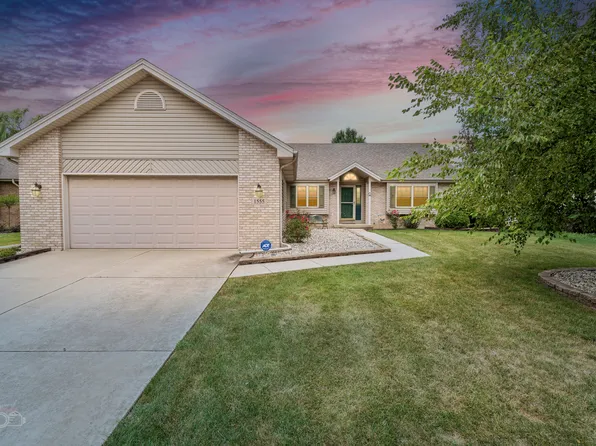 1555 Sun Ridge Dr, Bourbonnais, IL 60914