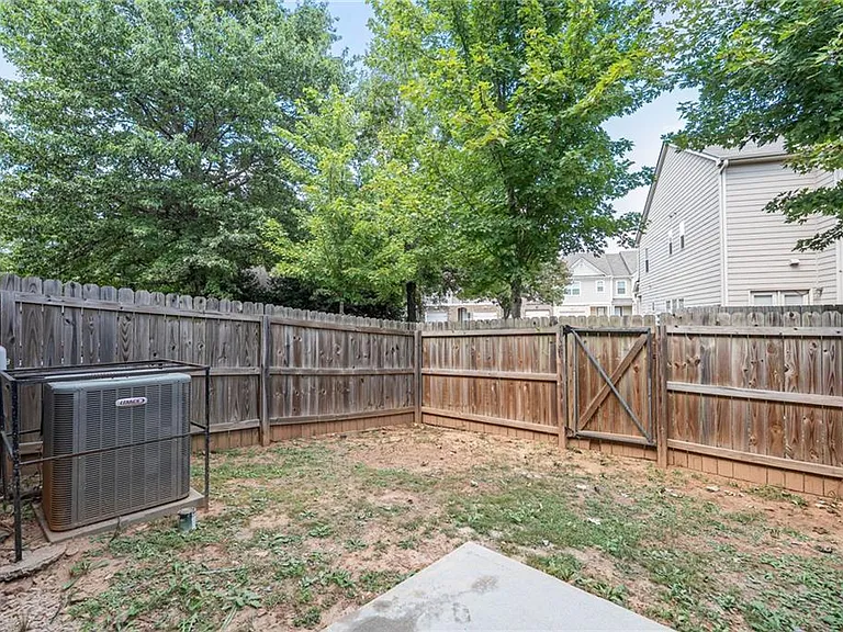 1878 Plainsboro Dr — Photo 19