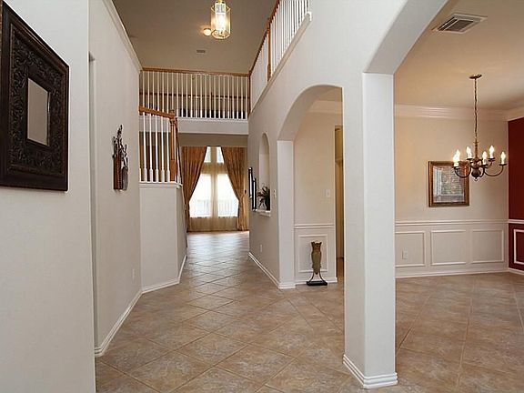 2nd image of 8306 Seagull Ln