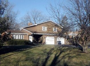 1286 Pleasant View Dr, Elgin, IL 60123