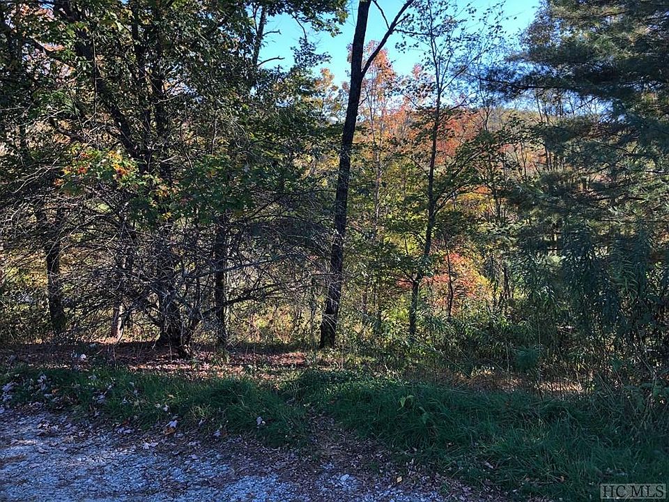 2nd image of Cedar Creek Rd